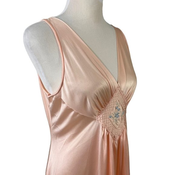 Vanity Fair Size 34 Pink Nightgown Vintage 1980s Long Made in USA - Picture 2 of 11